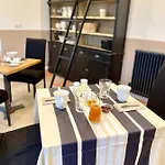 L'atelier Des Magnolias Couette-café Aumont-en-Halatte