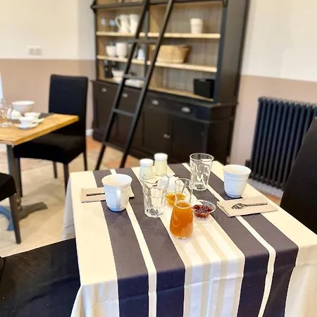 L'atelier Des Magnolias Couette-café Aumont-en-Halatte