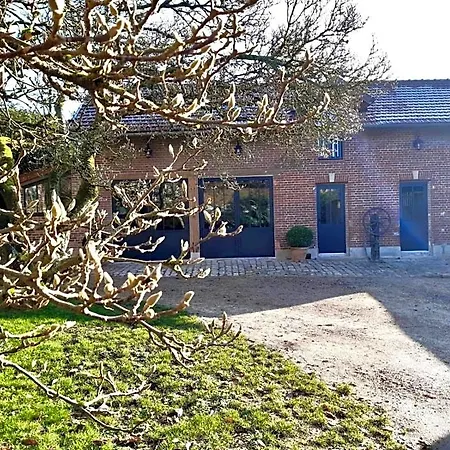 L'atelier Des Magnolias Aumont-en-Halatte