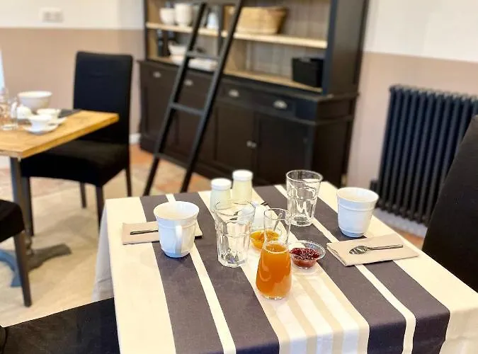 L'atelier Des Magnolias Couette-café Aumont-en-Halatte